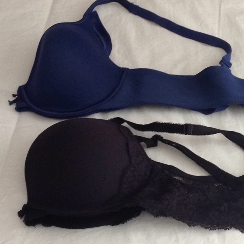 Victoria Secret Lacy Black Bra 38B